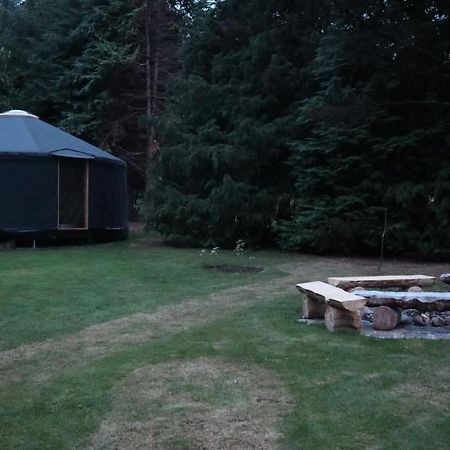 Aughavannagh Yurt Glamping Hotel Aughrim Exterior foto